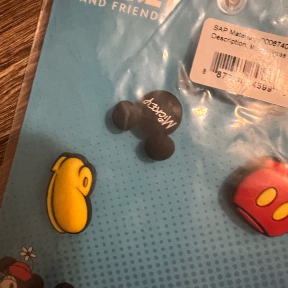 Disney Mickey Mouse Crocs Jibbitz in Red, Yellow, Black - Picture 3 of 3